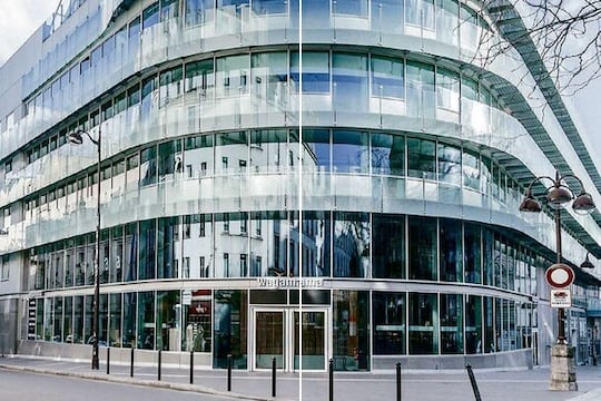 Réforme du courtage : le défi des associations professionnelles