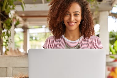 PEA ou assurance-vie : quel support choisir pour investir en ETF ?