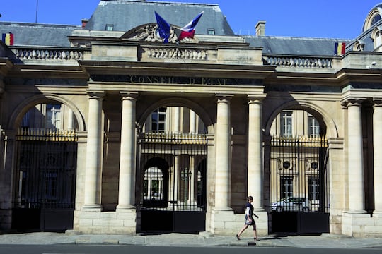 La réforme du courtage est-elle conforme à la DDA ?