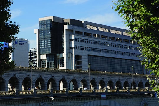 10 000 courtiers sous la menace d’une radiation