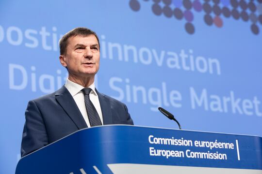 Intelligence artificielle : premiers pas pour une charte éthique européenne